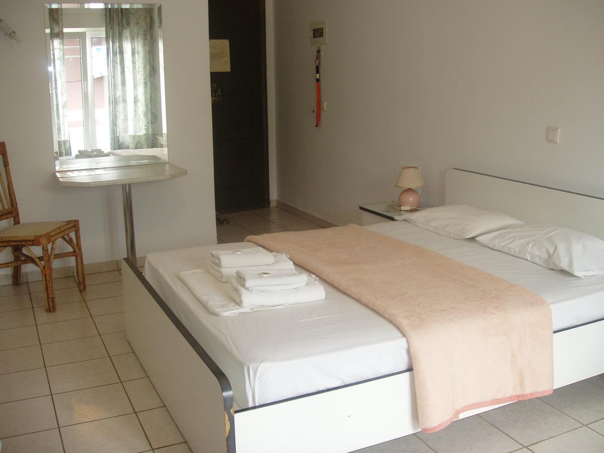 Aris Apartments Gerani  Extérieur photo